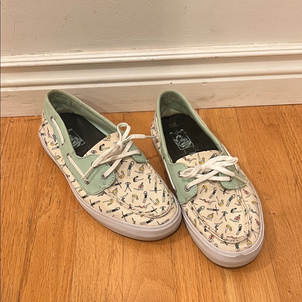 Vans Women's Mint Green and White Patterned Sneakers